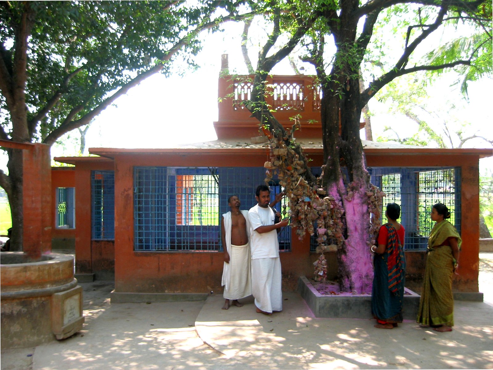  gaura mandal parikrama. 2004.03.14